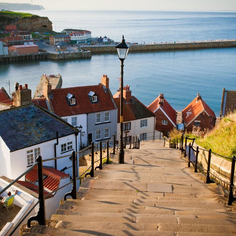 Demeter Cottage Whitby Eksteriør bilde